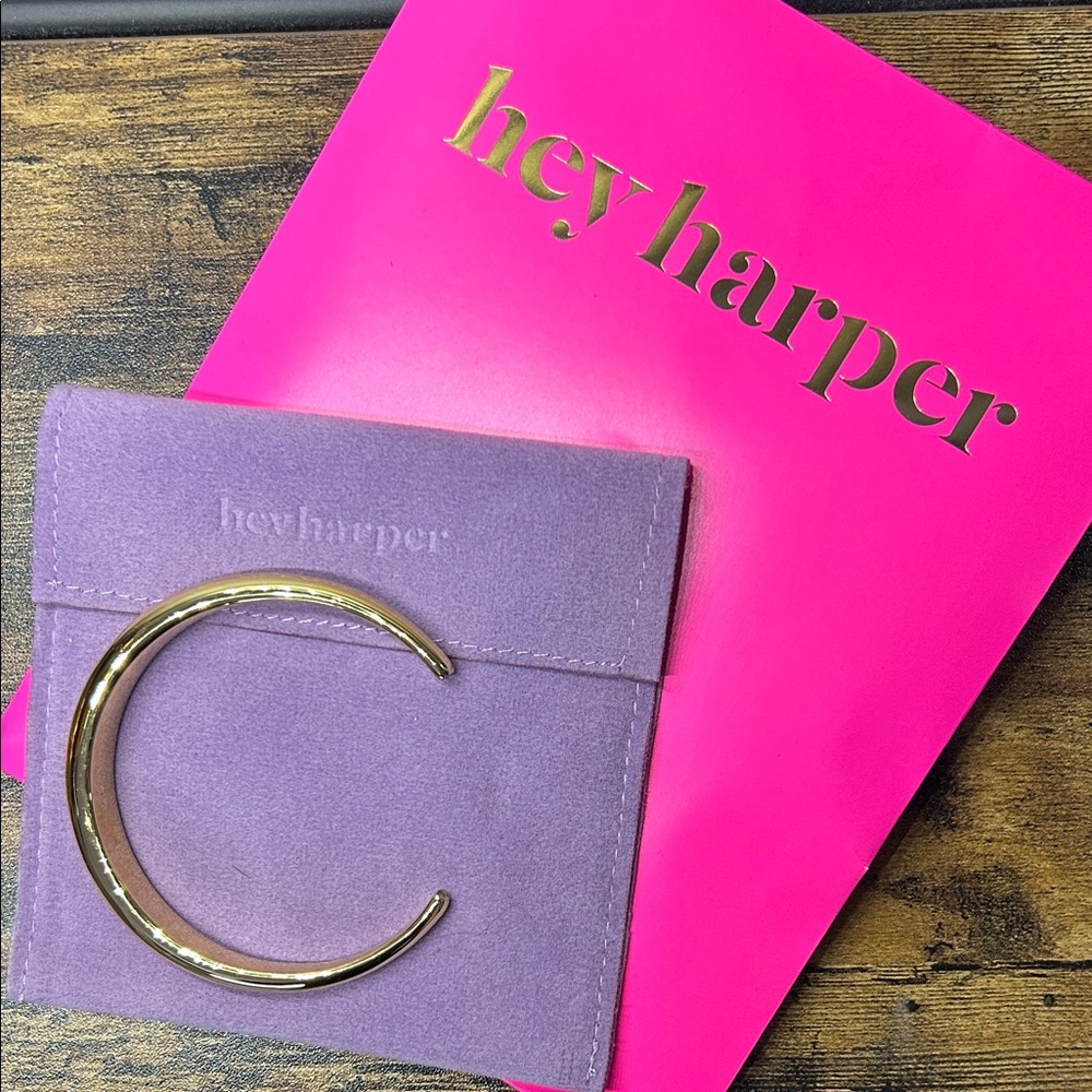 Hey Harper Brand: Elegant Gold Bracelet/Bangle 1 x “CRUSH” Bangle